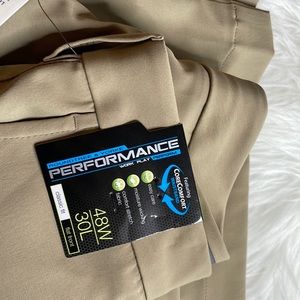 ROUNDTREE & YORKE PERFORMANCE PANTS